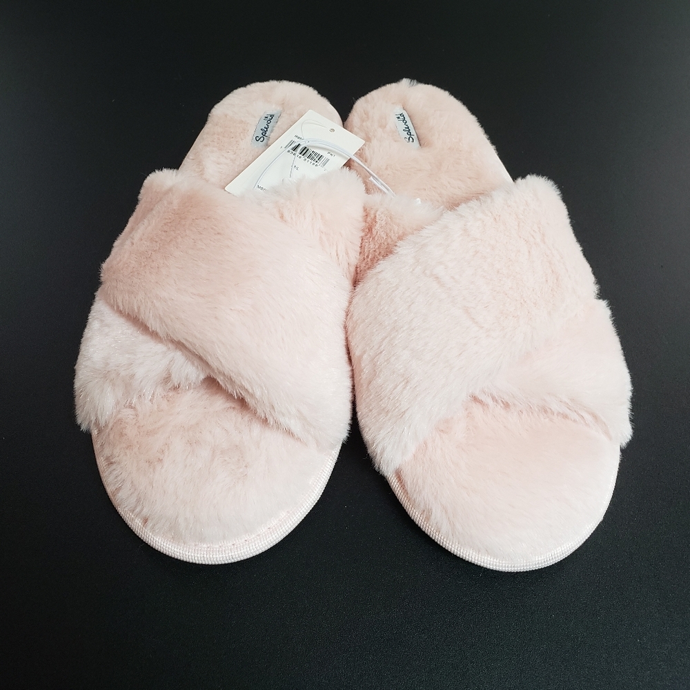 Slippers  splendid  sz  M/L